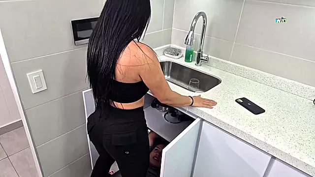 Seksi Büyük Göt, Büyük Göğüsler Sakso, Büyük Yarak Götten, Yarak Göt, Göğüs Arası Yarak, Horoz Dik