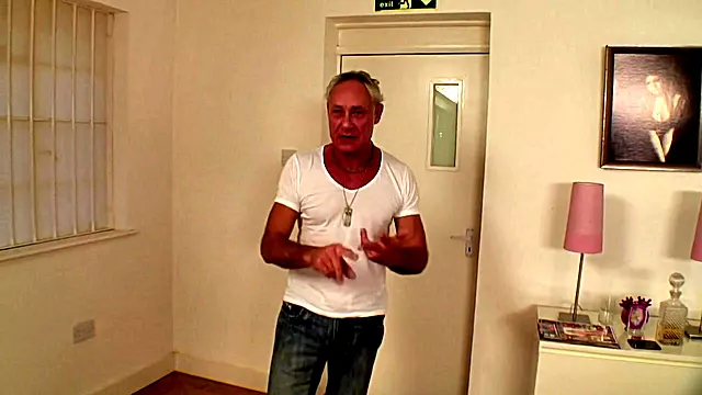 Sa Velikim Sisama Jebu, Velike Crne Sise, Velime Sise Crnokose, Velike Sise, Sisate Crvenokose