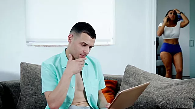 Pusenje Kurca Babe, Babe Trojka, Grubo Jebanje Sa Velikim Kurcem, Trojka Sa Velikim Kurcem