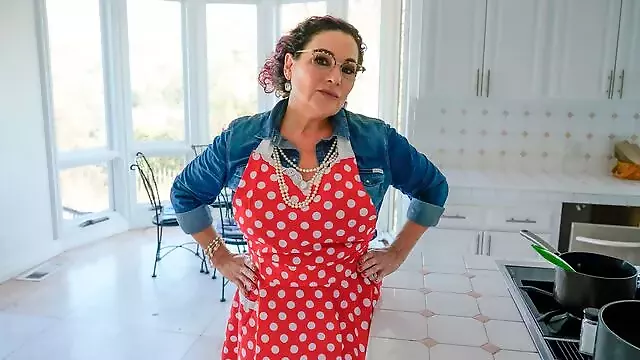 پا, ساک زدن زیبا, مو قرمز سکسی, ساک زدن مو, فیلم سکسی مادروپسر زوری, مو قرمر, نوازش پاها, ساک زدن زن میانسال