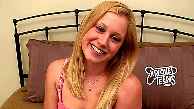 Hot Blonde Teen Chloe X Sucks Big Cock - Amateur POV Blowjob