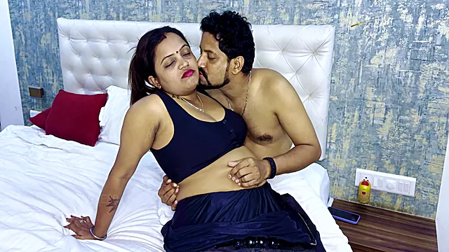 Hot Indian Bhabhi Black Saree Fucked Rough By Husbend Hindi Audio