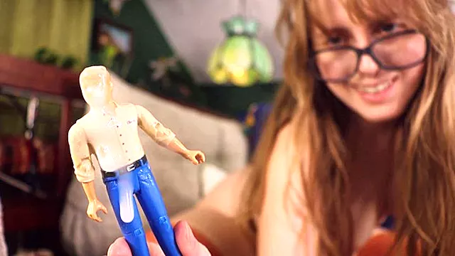 Tiny man used to please giantess pussy