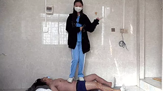 Jiajia Goddess stomps on the teacher, stomps on the cock!