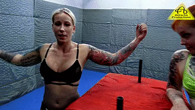 Armwrestling Anett vs MelFire
