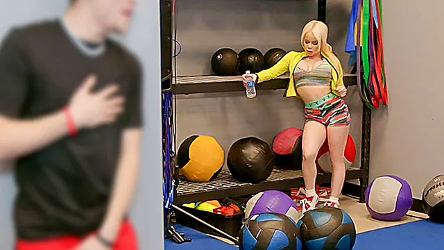 Blond Velká Prsa, Velky Prsa Felace, Nahaty Velky Prsa, Velký Prsa Na Koni, Blondýnky Zraly Zensky