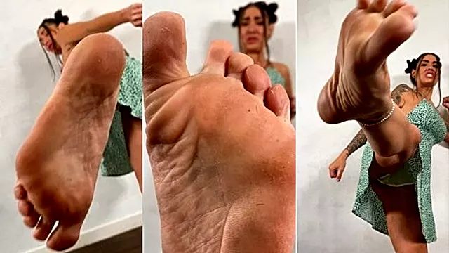Dominazione Piedi, Piedini, Lotta Con I Piedi, Lotta Mista