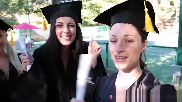 Sarışın Lezbiyen, Esmer Pornstar, Lezbiyen Meme, Lezbiyen Am Yalama, Meme, Esmer Lezbiyenler