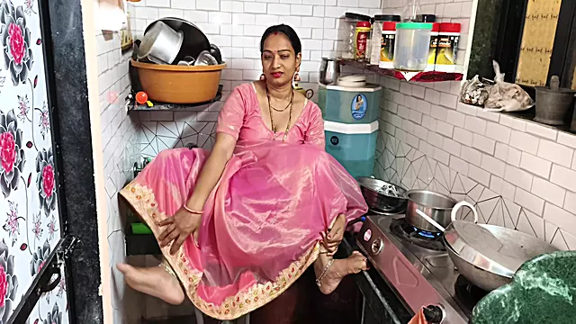 देसी भारतीय, देसी, टग, हिंदी बीएफ, भारतीय किचण, भारतीय पत्नी, ओल्ड इन्डियन Xxx, नजदीक, देखने का तरीका