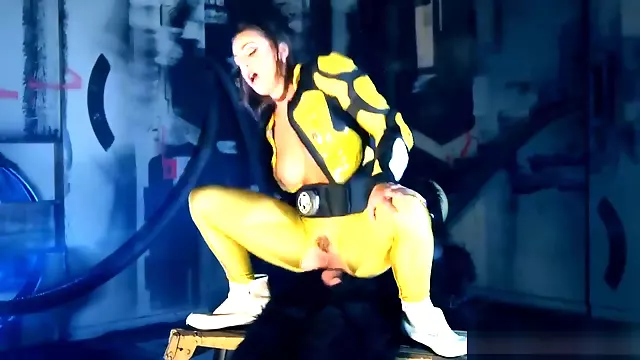 Pornstar Berisi