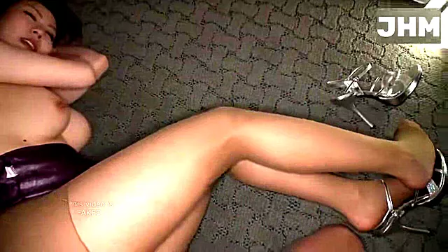 Do You Like Me in Pantyhose? 3