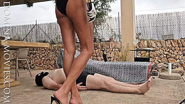 Domina Rauchen, Füsse High Heels, Outdoor Füße, Heels Fetisch, Alt Fussfetisch, Heels Dominations