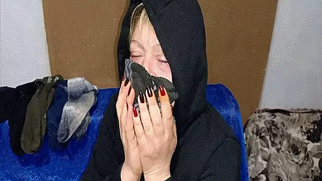 The thief of men's socks' scents MP4