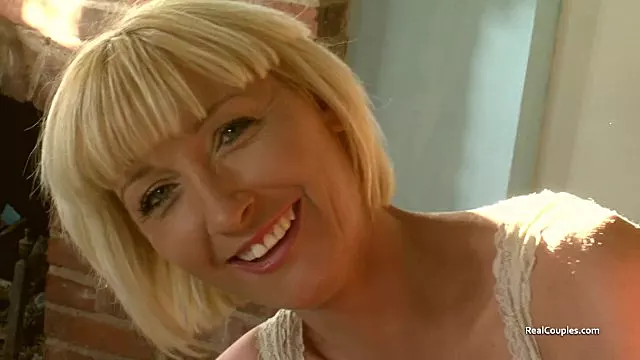 Amator Cumshot, Sarisin Xalaska, Arvadı Verir, Arxadan Sikişmə, Balaca Dosler, Döş Giləsini Böyüdənlər Porno