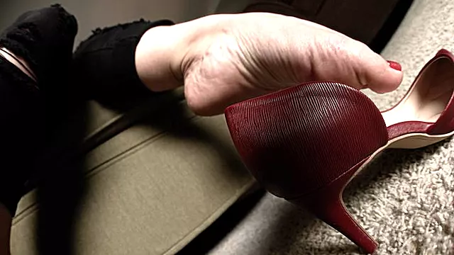 This Sexy Red Shoeplay - Full Movie