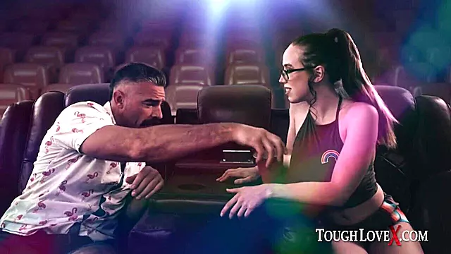 Büyük Meme Sikme, Büyük Memeli Esmer, Dogal Iri Meme, Meme, Esmer Genç Yarak, Brunette Glasses