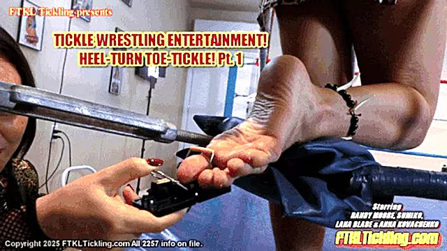 Tickle Wrestling Entertainment: Heel-Turn, Toe-Tickle! (HD)