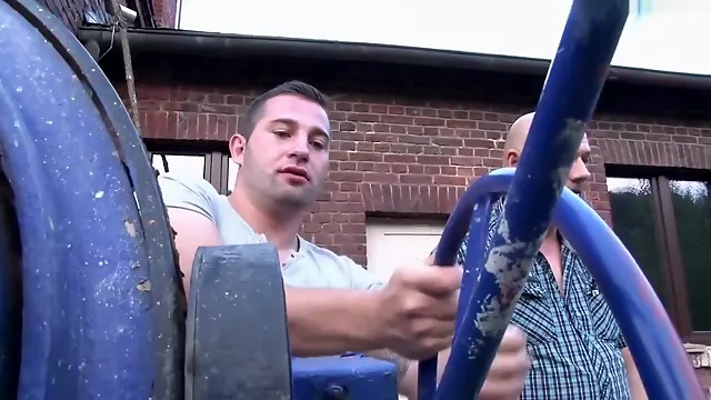 Deutsch Zeigen, Deutsch Amateur Brünette, Großer Schwanz Amateur, Großer Schwanz Deutsch