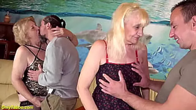Amatør Anal, Fed Amatør Anal, Amatør Bedstemor Anal, Amatør Stor Røv Anal, Fest Stor Pik, Fed Anal Gangbang