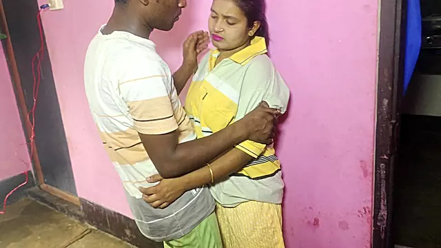18 Yasli Qiz, Hind, Desi Bhhabi, Daldan, Hind Qizi, Qız, Hindli Qoca, Erinen Kizli, Oz Ozunu, Qoca