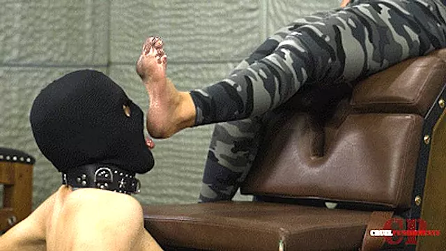 Fetiche Sujo, Pes Sujos, Lambendo Pra Sujos, Dominacao Com Foot, Podolatria Femdom, Pes E Chule