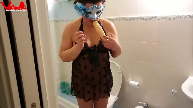 Mi Scopo Il Mio Dildo Piu Grande Fino Allorgasmo E Poi Faccio Pipi