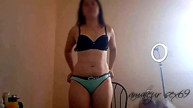 Cute Latina Teen Mery513 Gets Naked For Hot Photo Session With Neighbor - Big Ass Doggystyle & Cumshot