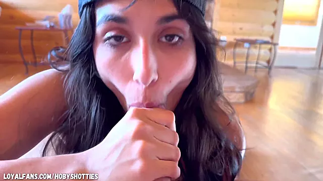 Vieux Baise Brunette, Jeune Brune, Pov Ado Brune, Jeune Bite, Une Belle Brune Se Fait Baiser