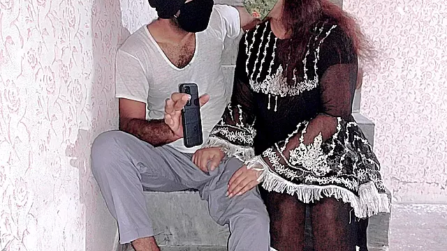 业余夫妻, 素人, 業餘 Handjob, 阿拉伯, 夫妻挨操, 德西, 阿拉伯少女