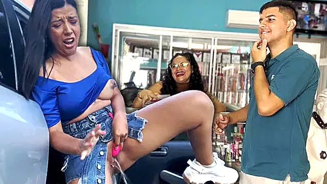 Vengo, Signora Si Masturba Con Orgasmo, Squirting Femminile, Si Masturba Mentre Fa La Pipi