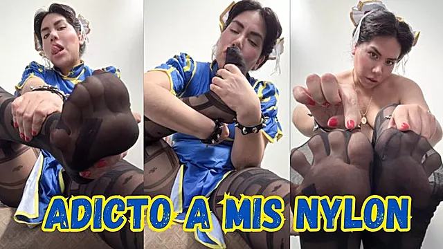 Chun-Li s nylon stockings