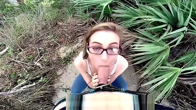 Did he jizzed on her glasses?