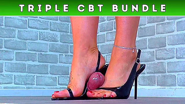 Trample Bold, Pik Og Nosser, Høje Hæle Sæd, Sperm I Høje Hæle, Feet Dominans, Cumshot På Fødder