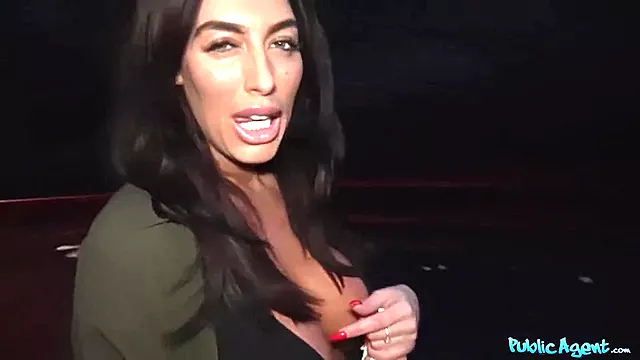 Cheating Big Juggs Brit Deepthroats 1