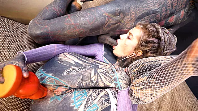 Ejaculation Anale, Seins, Double Gode, Petit Cul Défoncé, Aimez Vous Mes Seins, Bite Dans Les Mamelons