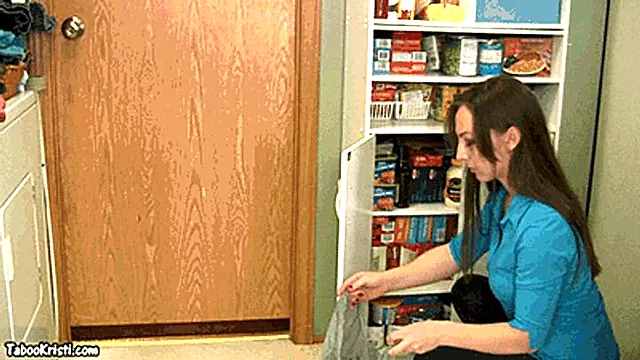 Step-Mommy Rewards You for Being a Good Boy - 720p