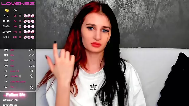 Gode Solo Amateur, Ado Amateur, Jouet Gode, Webcam Gode, Montre Sa Chatte, Chatte Webcam, Tatouage Solo
