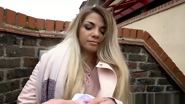 Para Karşılığı Göğüs, Meme, Meme Sakso, Publi̇c Cash, Kamu Blowjob, Busty Sürtük Lanet, Cock Big Boobs Big Cock