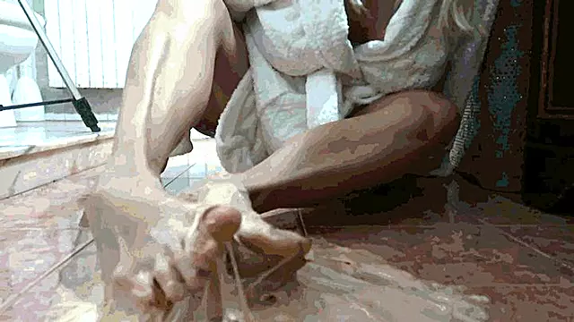 Fetis Na Stopalu, Stare Foot Fetish, Fetis Nogu, Stopala, Kupaonica, Noge