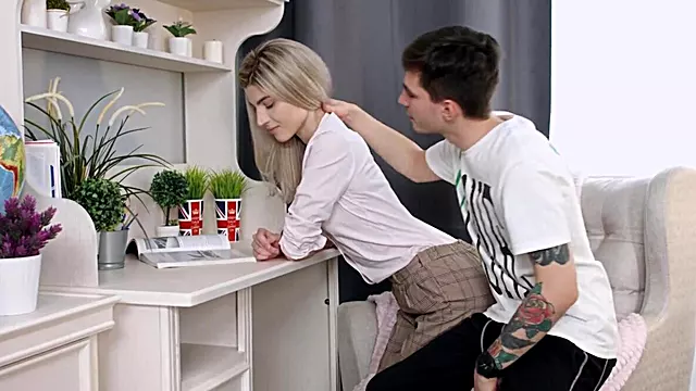 Plavusa, Lizanje Picke Izbliza, Sperma Na Sise, Voli Da Se, Mnogo, Ruske Babe, Babe Puse, Brijanje Picke