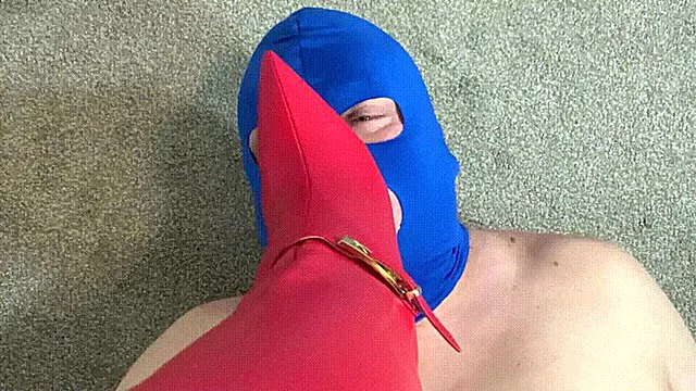 Schuh Anbetung, Dreckige Füsse, Femdom Lecken, Herrin Femdom, Schmerzende Füsse, Fersen, Heels Lecken