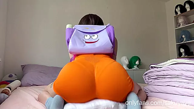 Dora The Explorer Pillow Humping HUGE Ass
