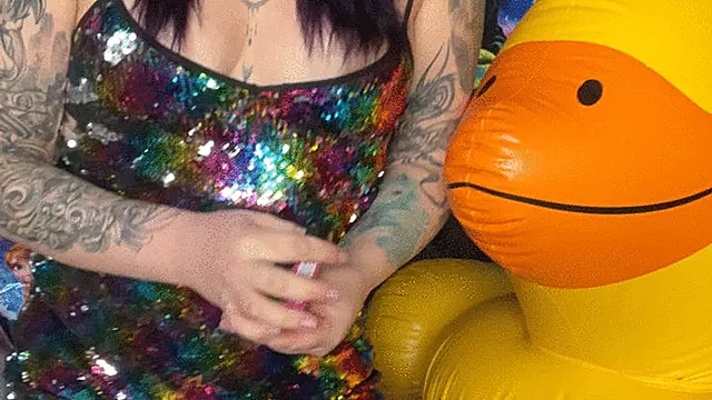 언