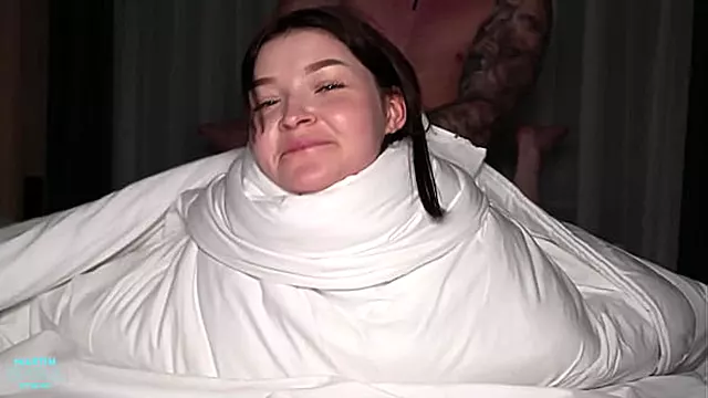 Dara Cantik, Rambut Perang, Batang Masuk Pepek, Pancutan Air Mani Awek, Cumshot Di Dalam Mulut