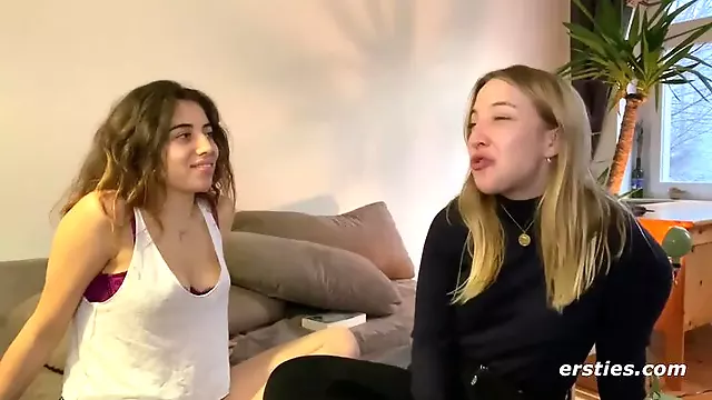 Muschi Lecken Amateur, Vollbusen Doggysstyle, Euter, Deutsch Dildo, Deutsch Real, Nass Mädchen