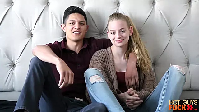 Hot Babe Sarah Amateur Teen 18+ Porn