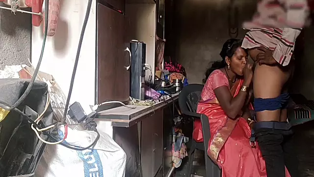 Desi Newly Hot Bhabhi Sex Videos 6 Min With Village Fuke 1