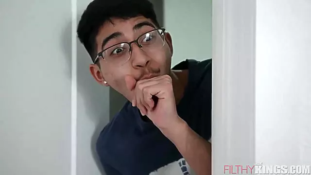 فیلم سکسی کیر بزرگ, مامان زیر کیر سیاه, کیر سیاه خیلی بزرگ, زن کیر دار بالغ, ته حلق, سکسی, اولین بار با مامان