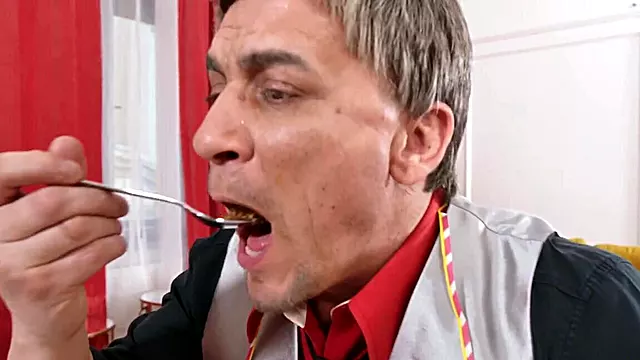 Mora Tradisce, Mora, Fidanzata Tradimento, Solo Wants Daddy, Un Papà Caldo, Cazzo Mini, Figli Eccitati