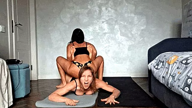 Boston crab submission hold with a camel clutch 7c